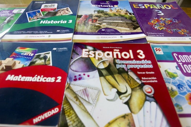 Libros de texto no deben distribuirse en Puebla, exige Frente Nacional de la Familia