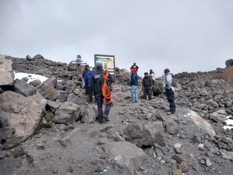 Mueren cuatro alpinistas en el Pico de Orizaba