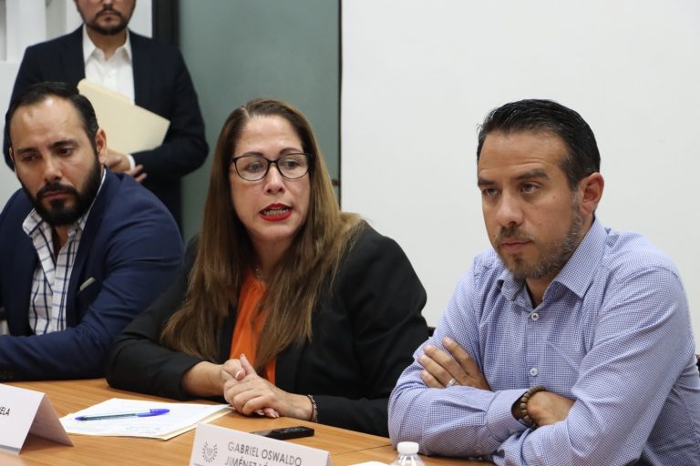 Por desfalcos, sí o sí, deberá comparecer Amanda Gómez