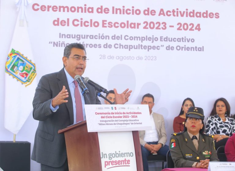 Trabajo en equipo entre docentes y padres de familia, esencial para éxito académico o estudiantes:  Sergio Salomón