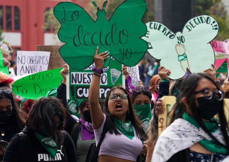 Despenalizacion del aborto, pendiente en Puebla