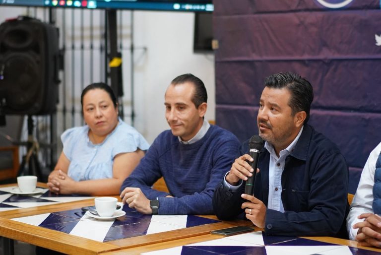 Líder panista buscaría una posición en 2024