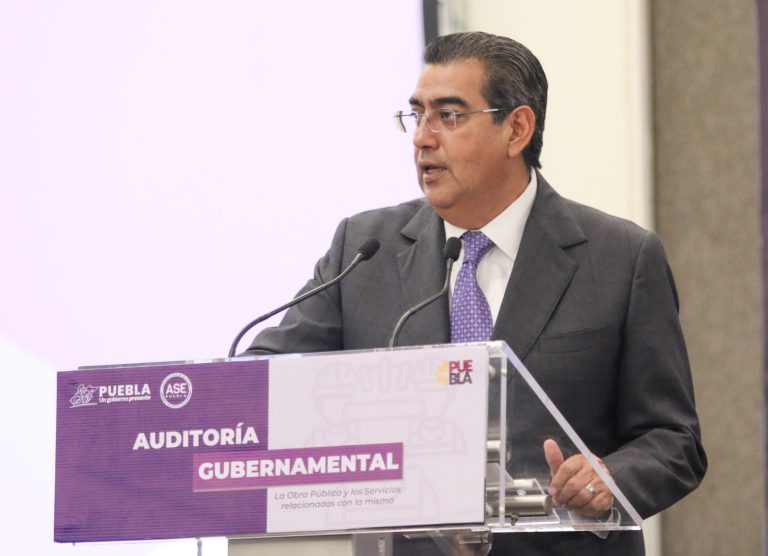 Llama Sergio Salomón a ediles a manejar responsablemente los recursos públicos