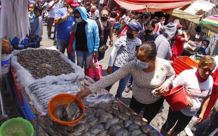 Ambulantes de la zona de mariscos no regresarán a la 16 poniente: Gobernación