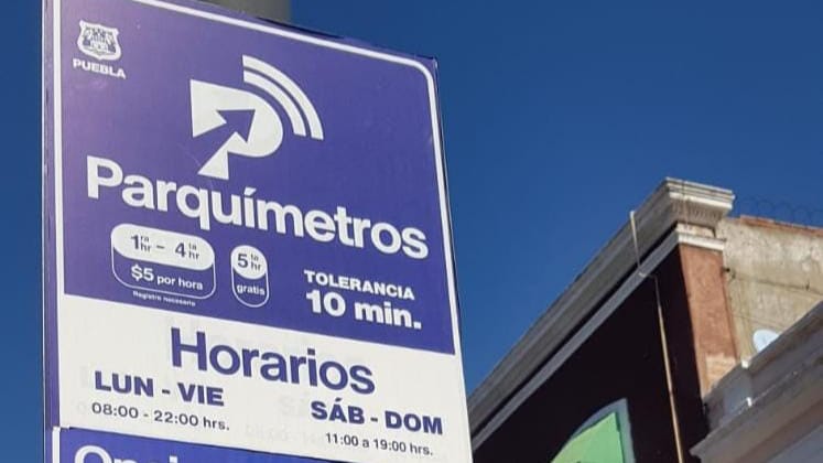 Poblanos podrían pedir reparación del daño por multas de parquímetros