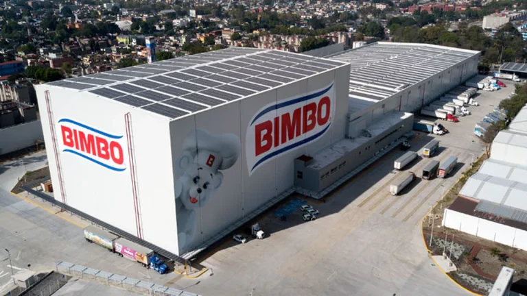 Hallan muerto a trabajador de Bimbo en un contenedor de harina