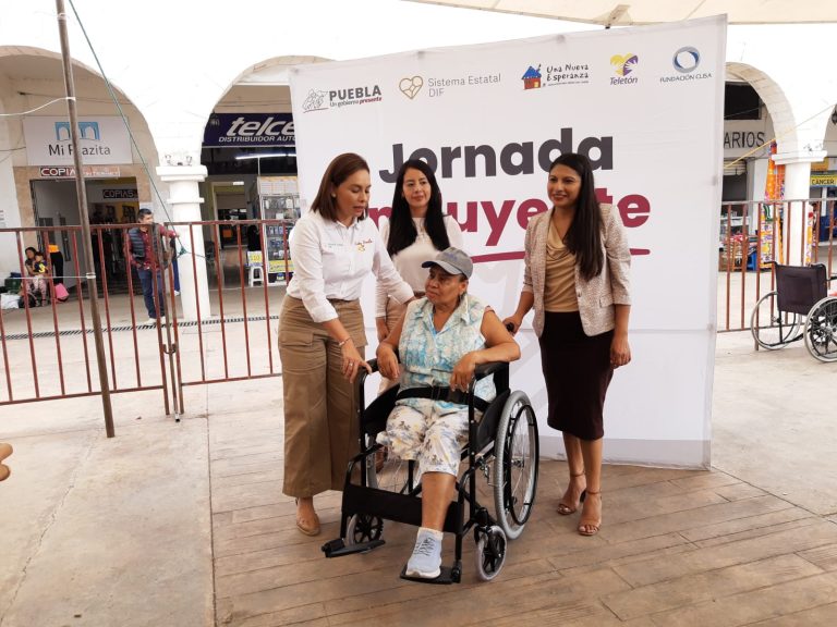 Voluntariado del Congreso participa en la “Jornada Incluyente de Atención Ciudadana” en Acatlán de Osorio