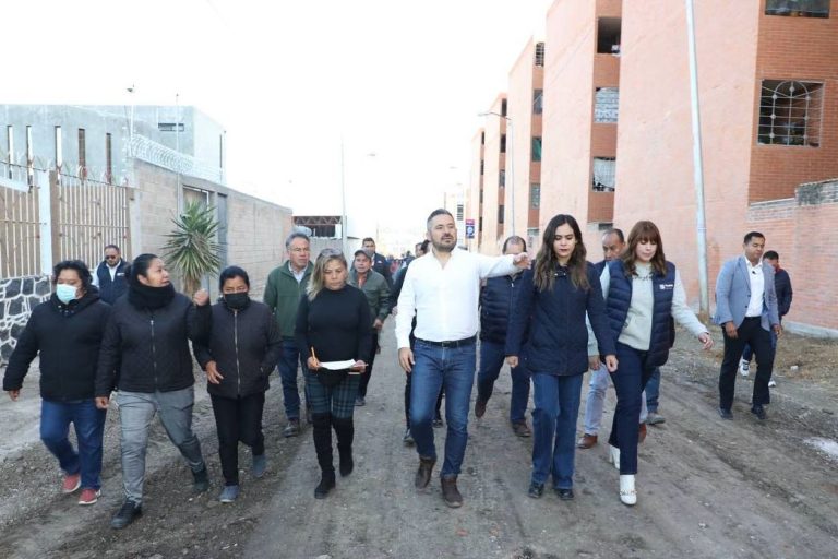 Avanzan trabajos  en canal de riego y 12 a sur en San José Chapulco