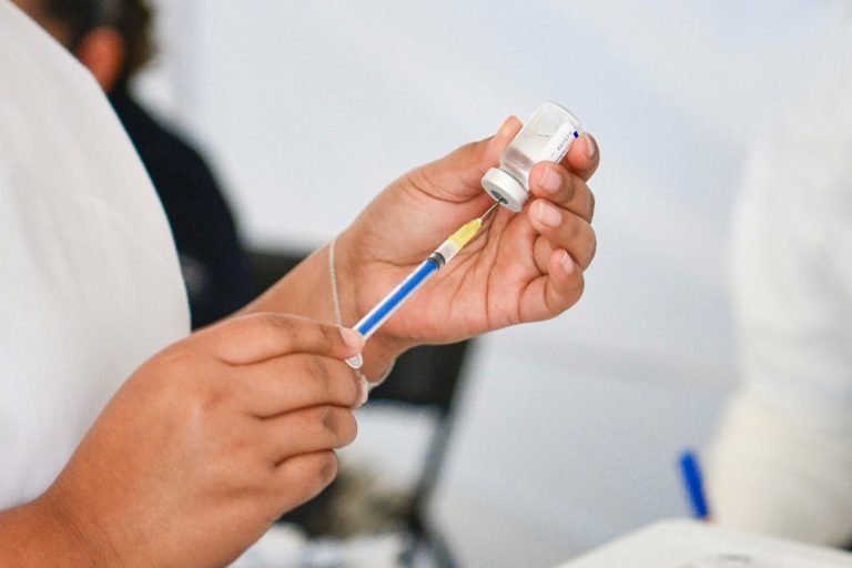 Atiende Salud a 14 personas hospitalizadas por COVID-19