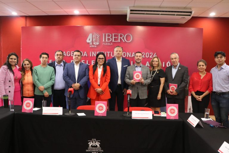 IBERO Puebla presenta ‘Agenda institucional’ a Fernando Morales