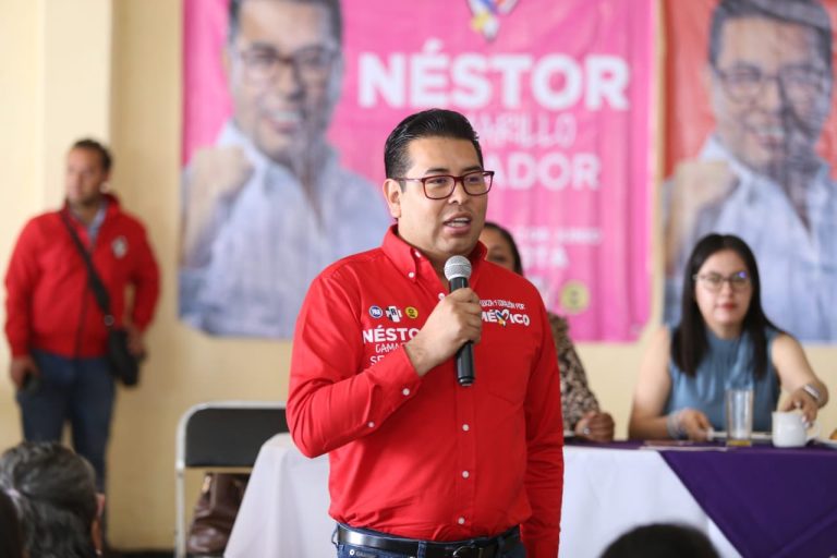 Néstor Camarillo se defiende y hace uso de la RAE para señalar su cuota indígena