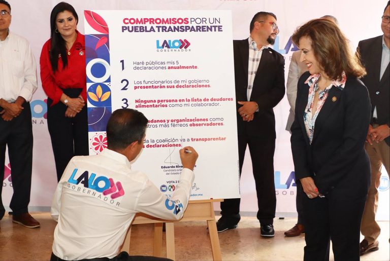 Lalo Rivera presenta su declaración 5 de 5 por una Puebla transparente