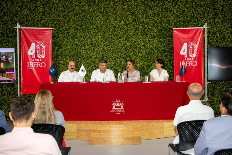 IBERO Puebla recibe a la primera generación del Diplomado en Movilidad Eléctrica, Visión 360°