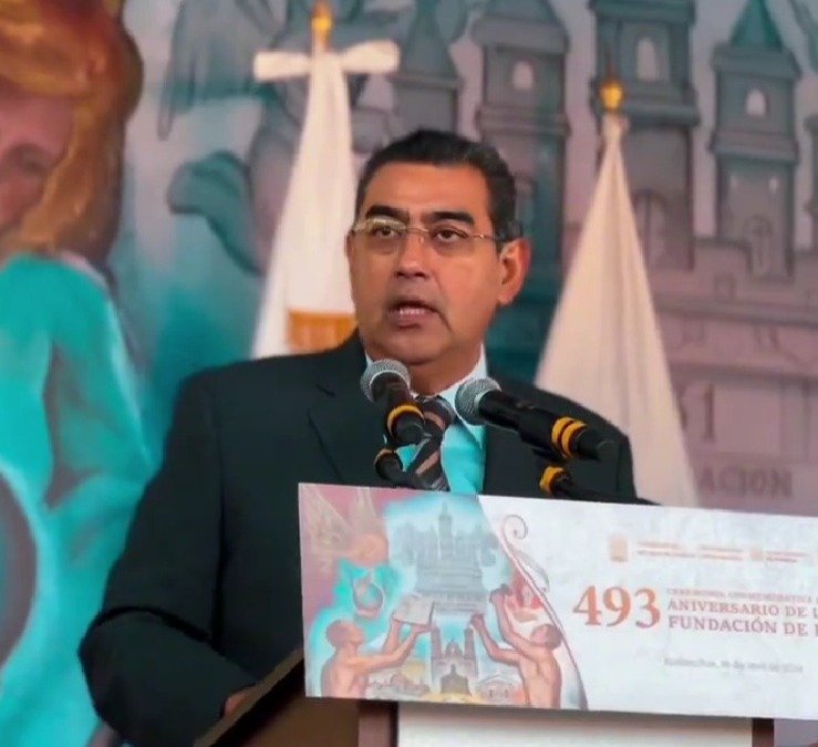 Miseria en la humanidad, dice Sergio Salomón sobre pequeño encontrado dentro de una maleta