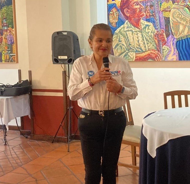 Advierten cholultecas voto de castigo a Dolores Parra por haberles quitado el hospital general