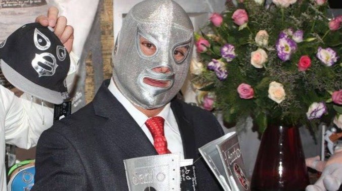 Hijo del Santo se despide y anuncia gira de despedida con apuesta de máscara incluida