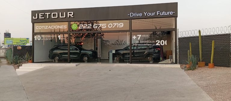 Robo en agencia automotriz fue reportado dos horas después