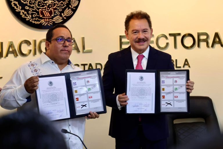 Recibe Nacho Mier constancia de senador electo
