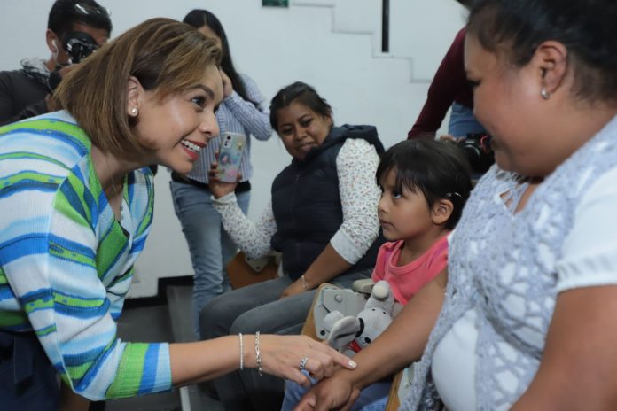 Benefician SEDIF y Salud a niñas y niños con implantes cocleares