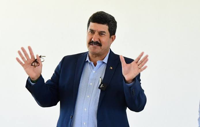 Javier Corral presenta denuncia contra la gobernadora Maru Campos