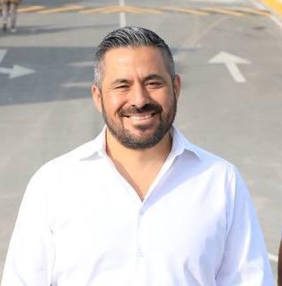 Ambulantes aprovechan cambio de gobierno para vender en las calles: Adán Domínguez