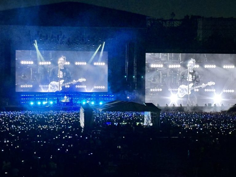Blink 182, apenas llenó la mitad de su capacidad del Estadio GNP