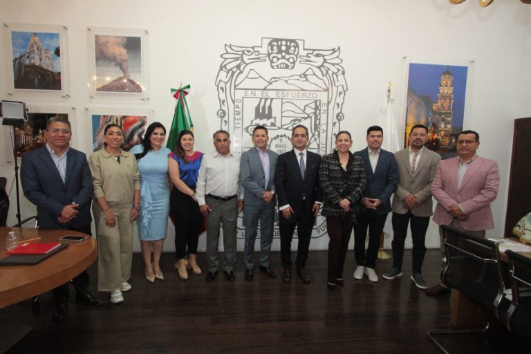 Comparecen en Comisiones del Congreso secretarios de la Función Pública y Economía