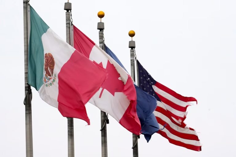 Productos Mexicanos libres del arancel del 25% impuesto por Trump