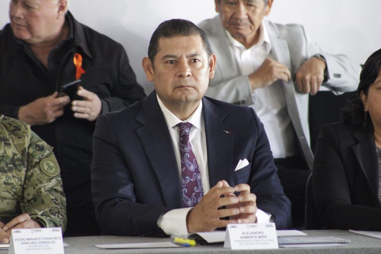 Tres funcionarios fueron dados de baja por irregularidades