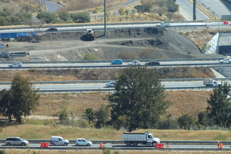 Sin tolerancia al cierre de carreteras o calles por chantajes: Armenta