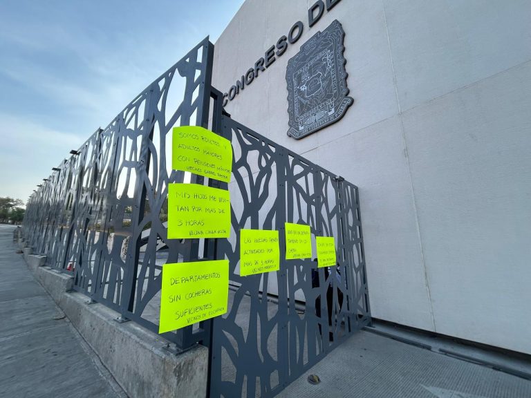 Se quejan por parquímetros en el Congreso de Puebla a horas de su aprobación