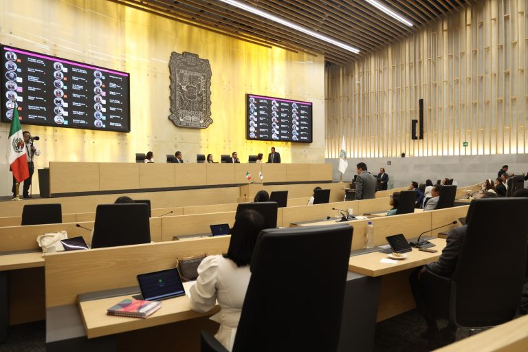 Congreso de Puebla conforma nuevo concejo en Tlachichuca