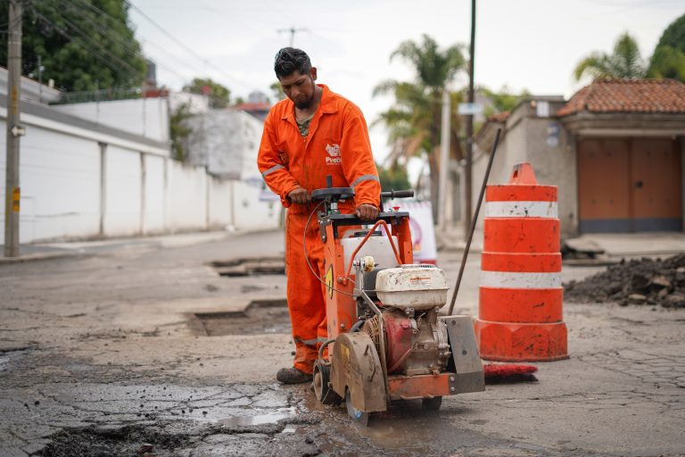 Fortalece Gobierno de la Ciudad acciones de bacheo con inversión histórica