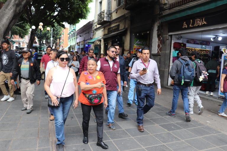 Gobierno de la Ciudad y comercio formal pactan reordenamiento