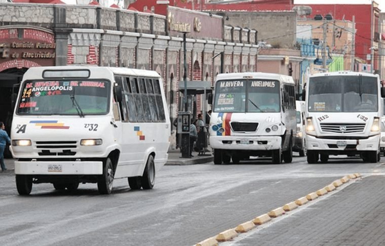 Dan de baja más de mil concesiones de transporte; algunas estaban a nombre de personas fallecidas