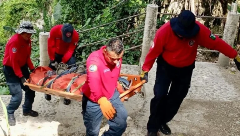 Reportan muerte de turistas en las Grutas de Tolantongo