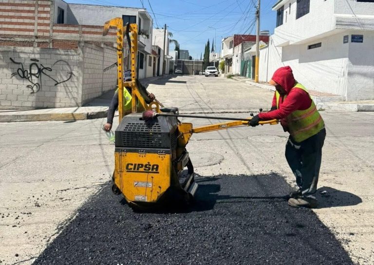 Intensifica Gobierno de la Ciudad Campaña Capitalina Bacheando Puebla