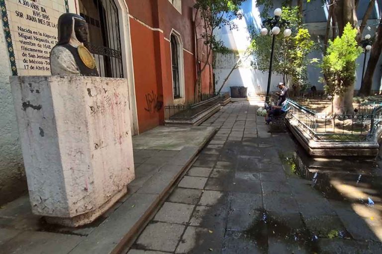 No habrá reubicación de trabajadoras sexuales en renovación del parque Sor Juana