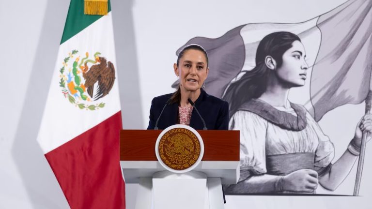 Sheinbaum anuncia estrategia para manejar la deuda de Pemex: “No requerirá ayuda de Hacienda desde 2027″
