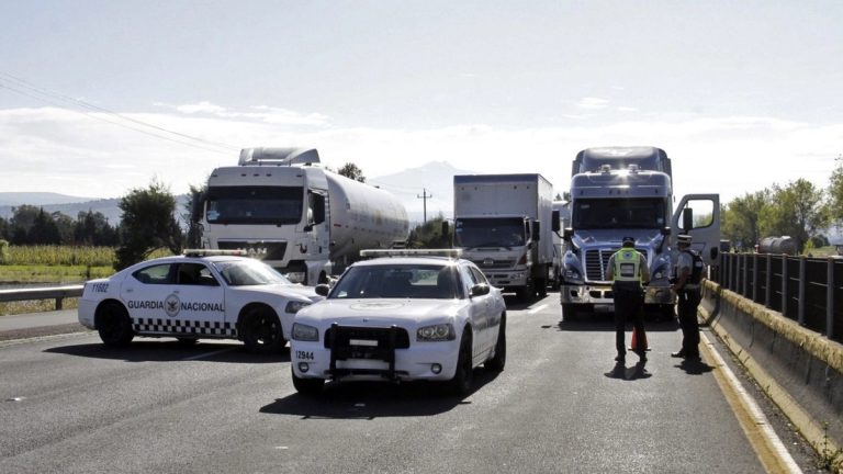 Tres personas detenidas por ejecución de dos hombres en la Puebla-Orizaba; no fue asalto