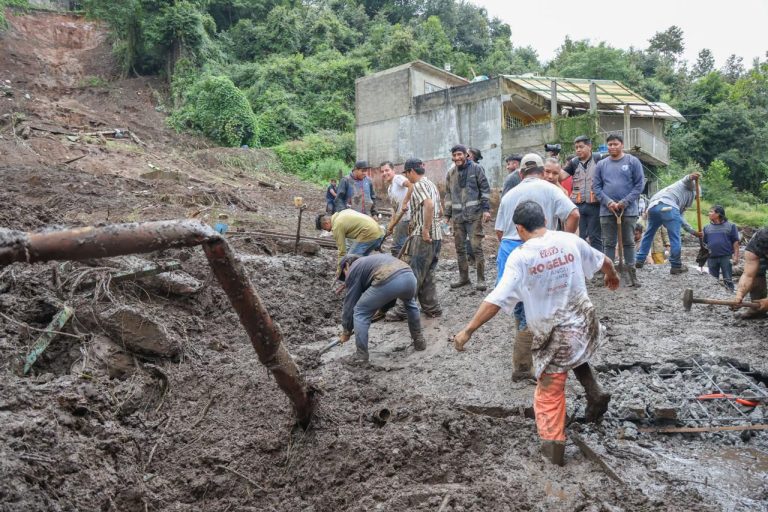 Tragedia en la Sierra Norte: 9 muertos y 8 desaparecidos por lluvias en Puebla