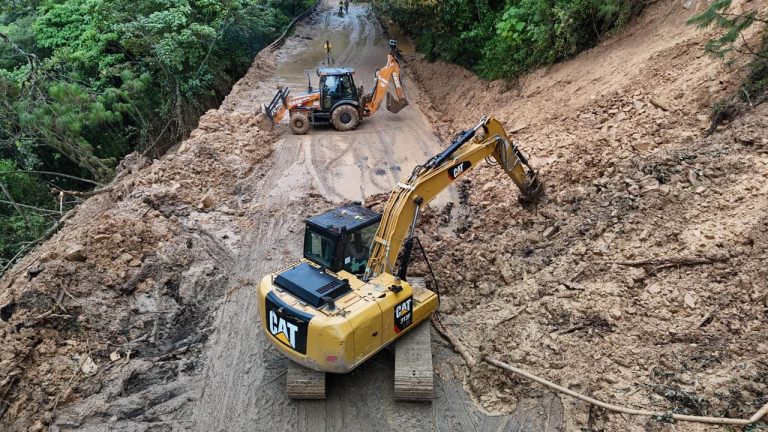 Siguen incomunicadas 91 comunidades en 17 municipios en la Sierra Norte por lluvias