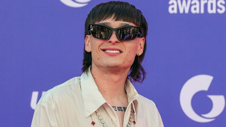 La elección de Rolling Stone: ‘Ella baila sola’ como la mejor canción mexicana del siglo XXI provoca polémica