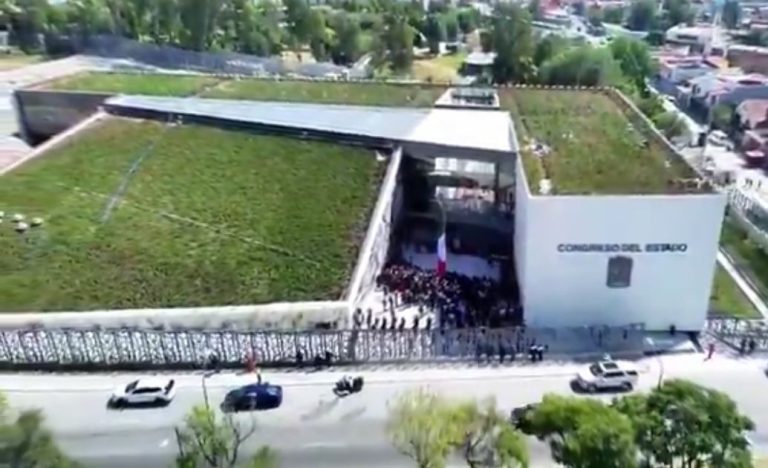 Piden modificar techumbre del Congreso de Puebla por riesgo ante lluvias