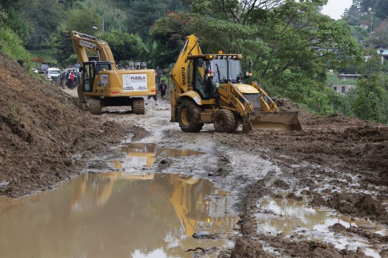 117 unidades de maquinaria en territorio permitieron respuesta inmediata a municipios afectados: Armenta