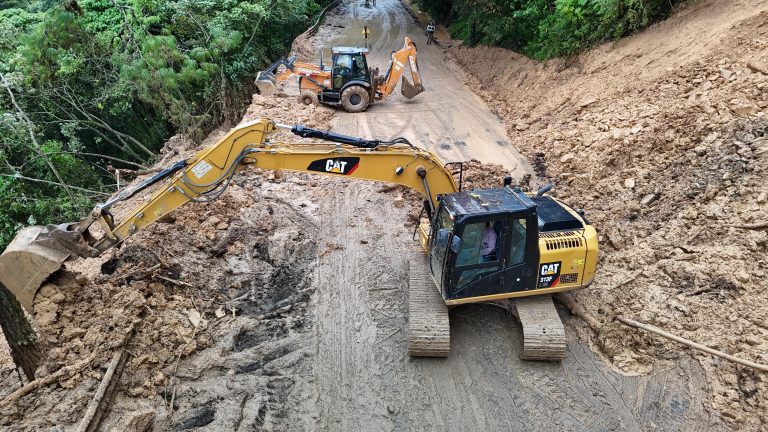 Se restablece 81 por ciento del servicio eléctrico en la Sierra Norte de Puebla