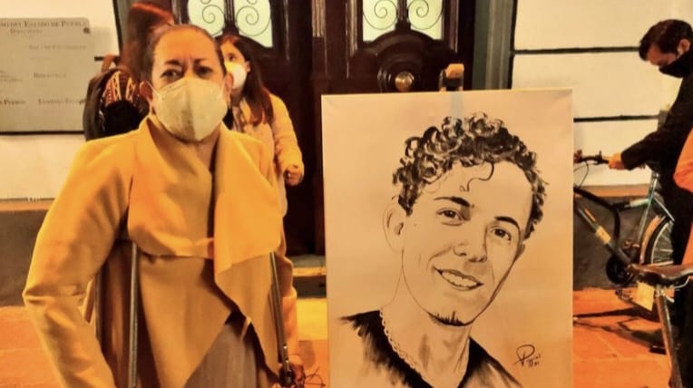 Luz del Carmen Zenteno gana el Premio “Carmen Serdán 2025” en la categoría Mujer Resiliente   