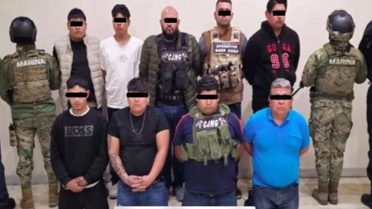 FGE y SSP detienen a 9 integrantes de La Barredora en Tecamachalco