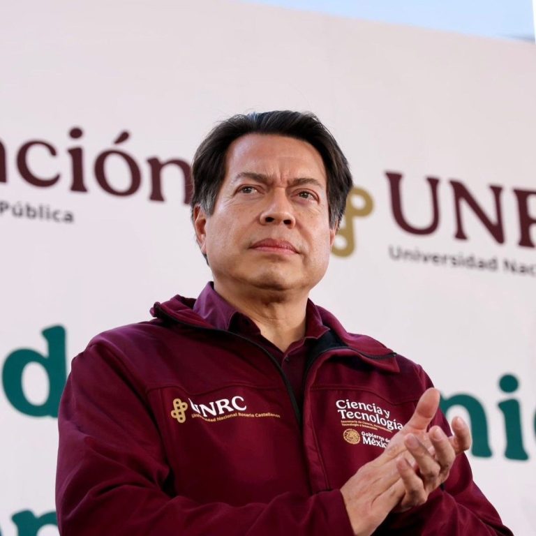Mario Delgado lamenta asesinato de su tía y prima en Colima
