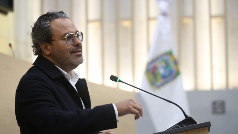 Llega el fenómeno “Therian” al Congreso de Puebla: Roberto Zataráin pide atención a la salud mental